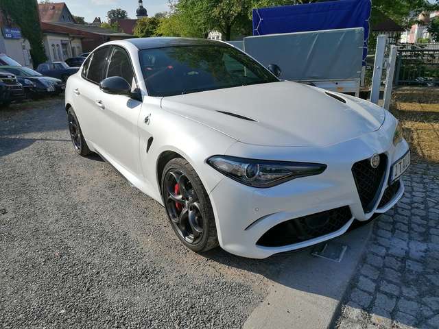 Alfa Romeo Giulia Quadrifoglio (952)