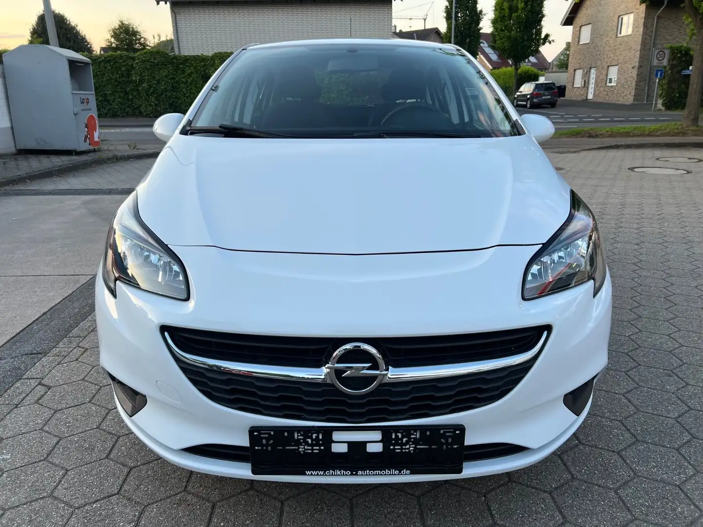 Opel Corsa 1.2 Enjoy KLIMA/SERVICE & TÜV NEU/GARANTIE Weiß - 1