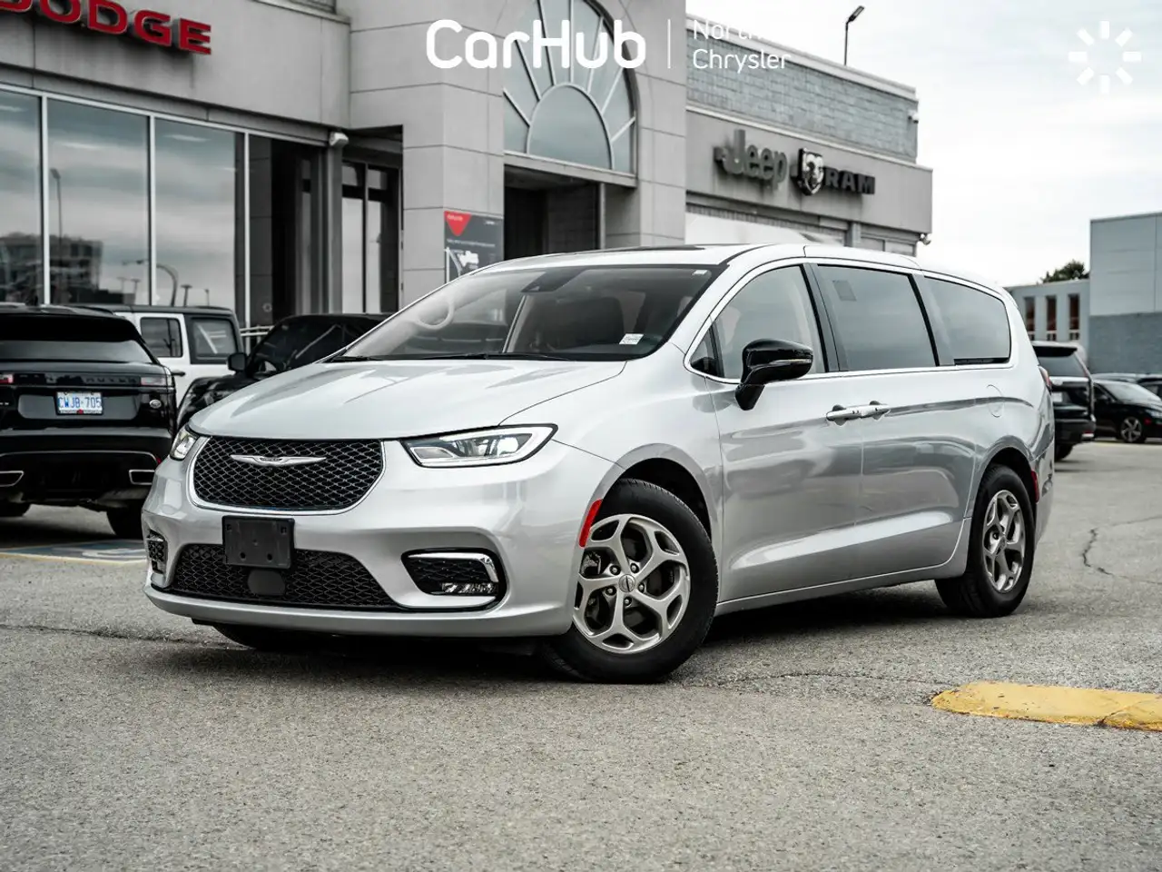 Chrysler Pacifica photo Chrysler Pacifica