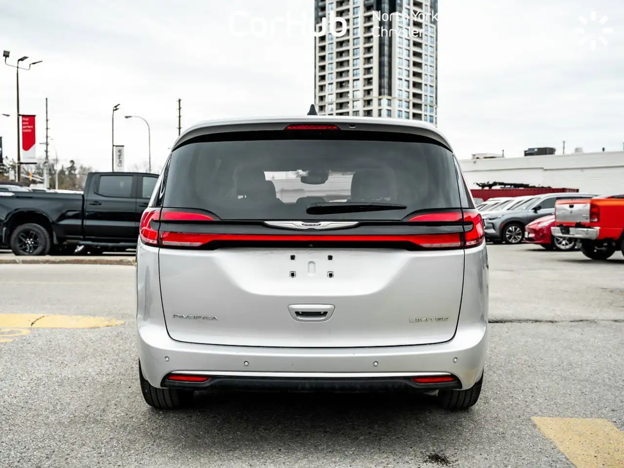 Chrysler Pacifica photo Chrysler Pacifica