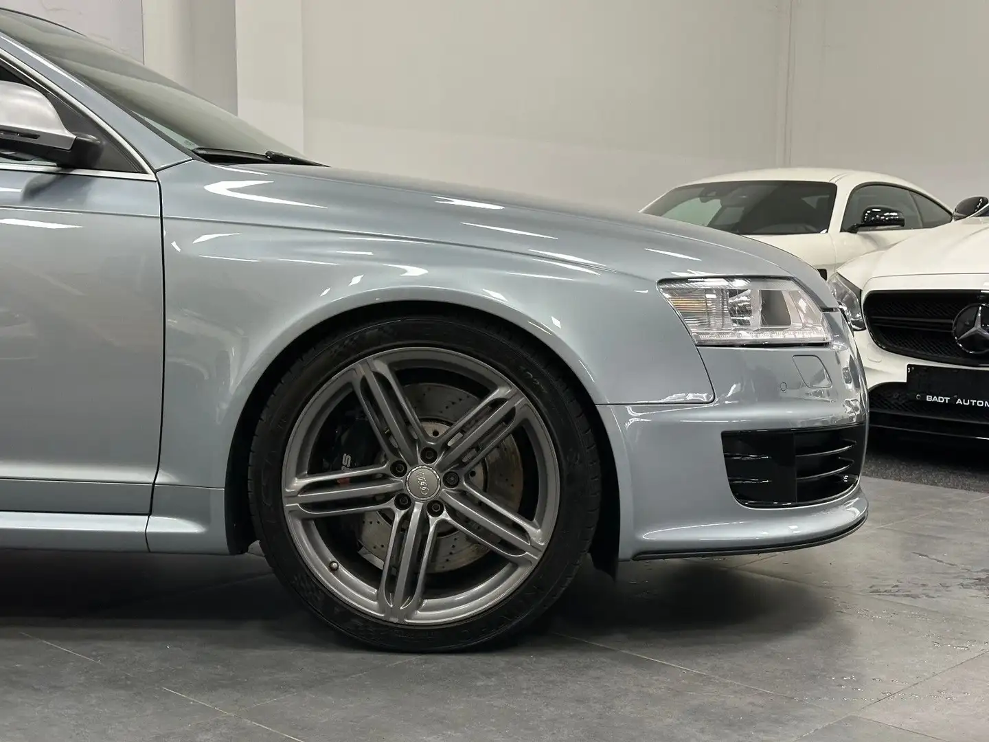 Audi RS6 Lim. 5.0 TFSI quattro BOSE*CARBON*SERVICE* Silber - 2