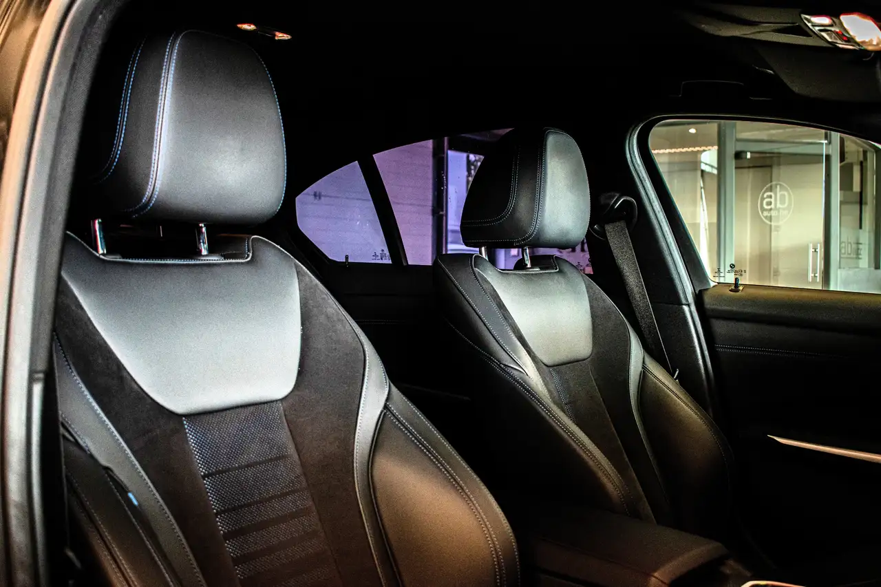 BMW 330 E BERLINE M-SPORT, ADAPTIEVE CC,WIDESCREEN DISPLAY 8