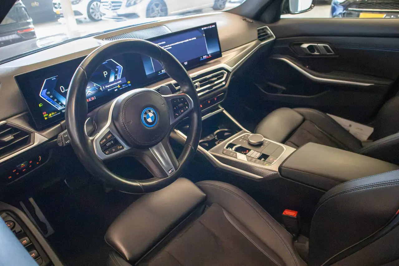 BMW 3 Series E BERLINE M-SPORT, ADAPTIEVE CC,WIDESCREEN DISPLAY, миниатюра 7