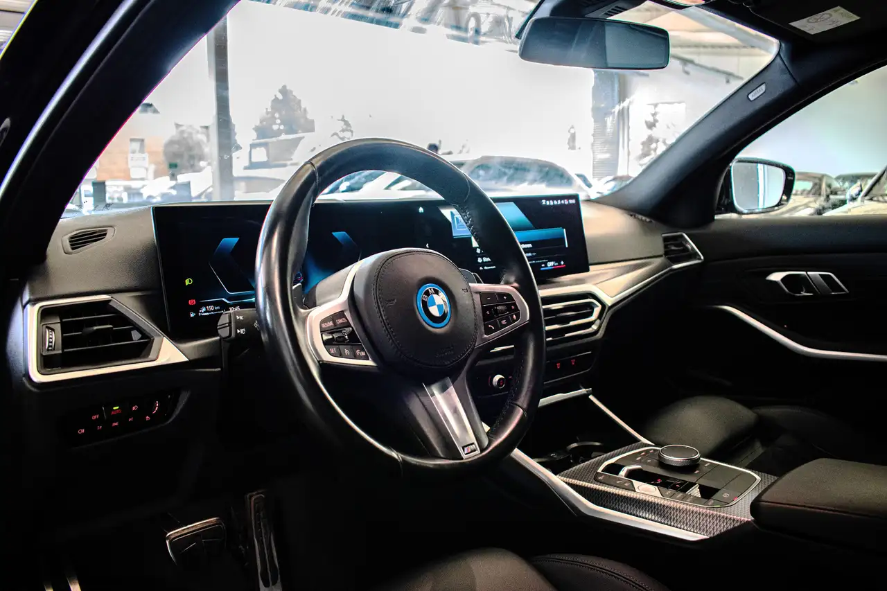 BMW 330 E BERLINE M-SPORT, ADAPTIEVE CC,WIDESCREEN DISPLAY 7