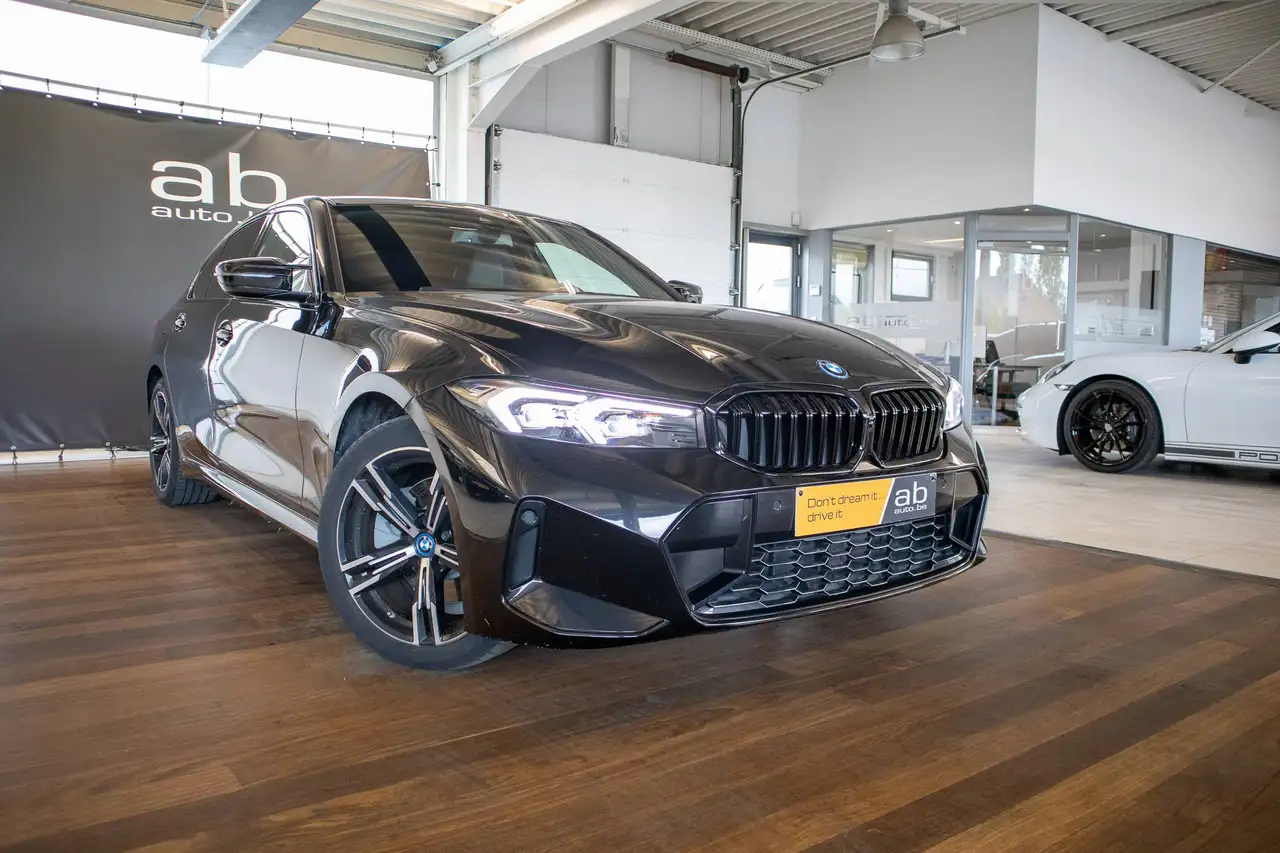 BMW 3 Series E BERLINE M-SPORT, ADAPTIEVE CC,WIDESCREEN DISPLAY, миниатюра 3
