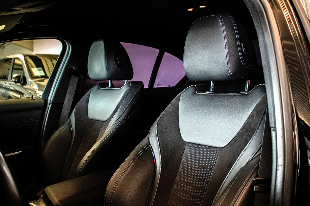 BMW 330 E BERLINE M-SPORT, ADAPTIEVE CC,WIDESCREEN DISPLAY 9