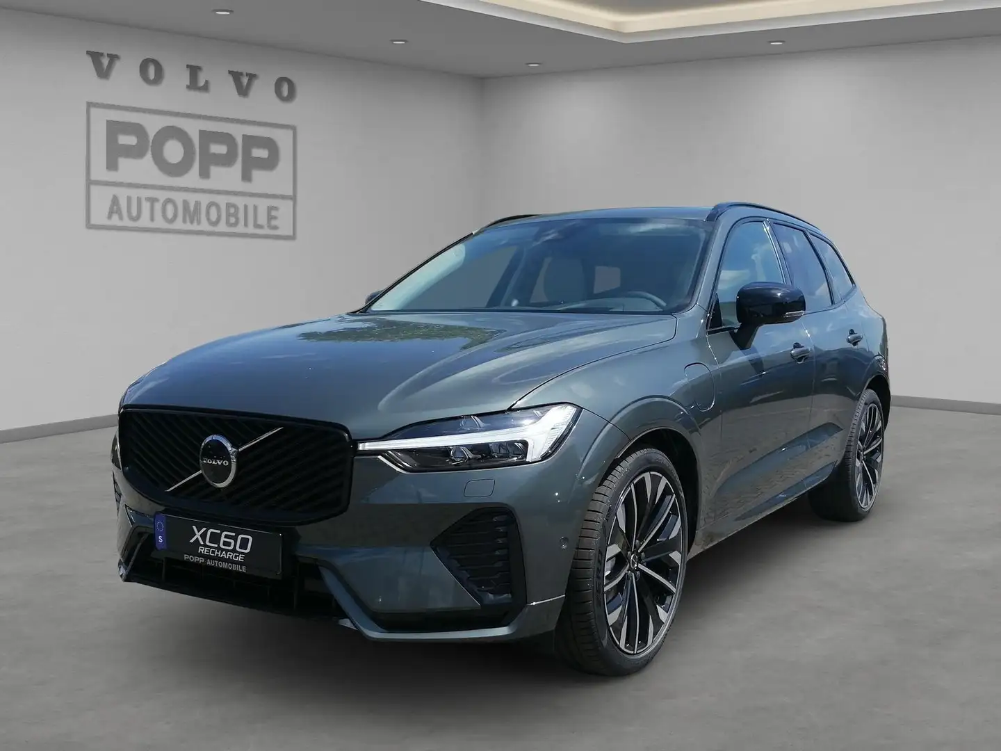 Volvo XC60 T8 AWD Ultra Dark FACELIFT 21" 360° 4C AKUSTIK B&W Grün - 1