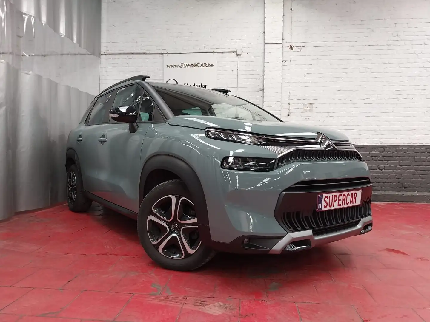 Citroen C3 Aircross 1.2 PureTech Feel *Carplay*GPS *288x60 M* Gris - 1