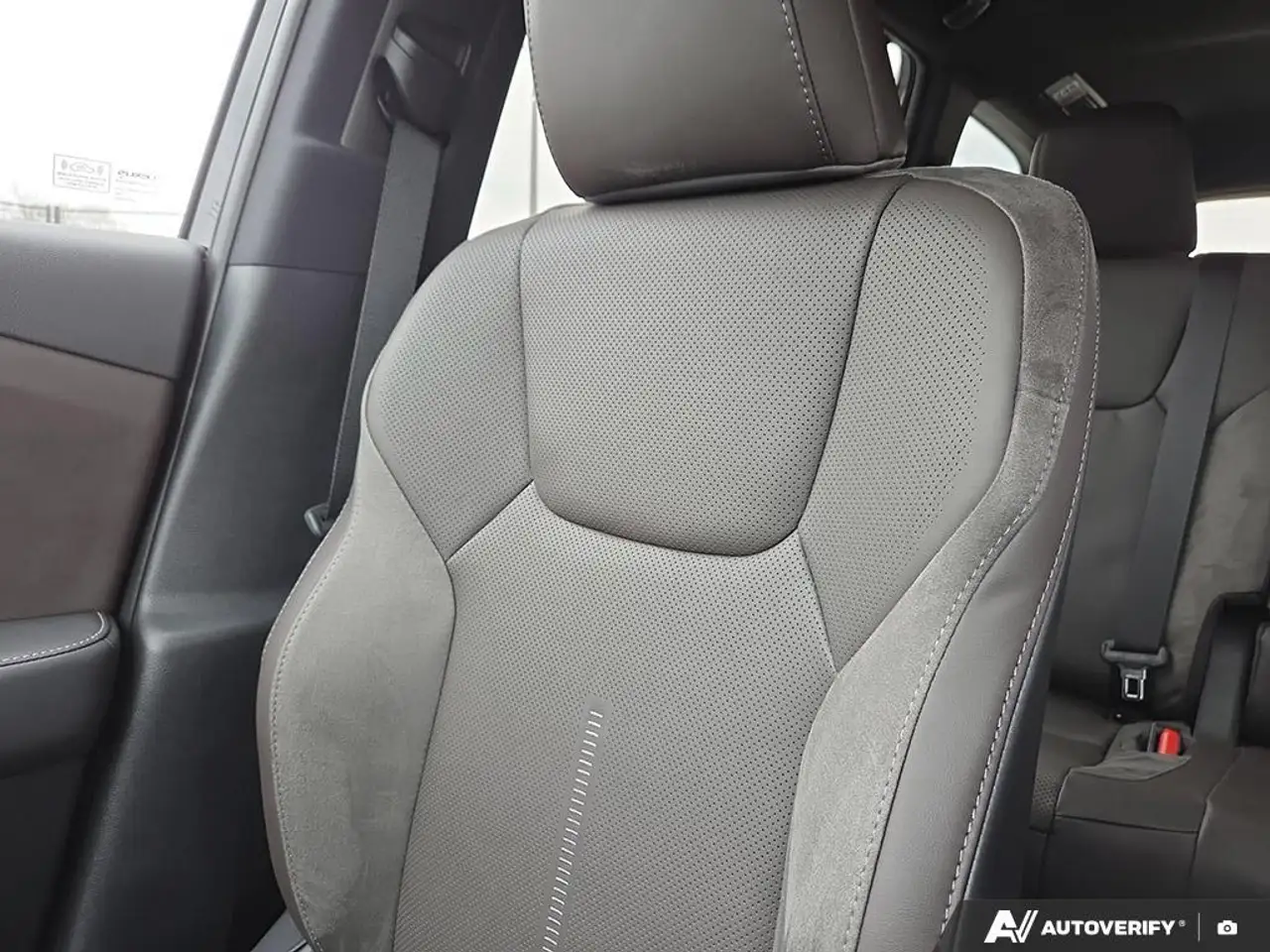 Lexus TX снимка Lexus TX