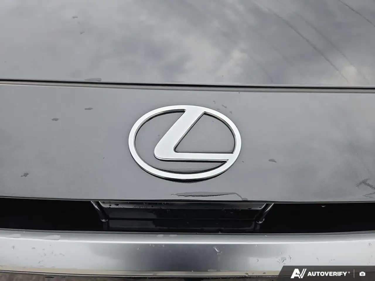 Lexus TX снимка Lexus TX