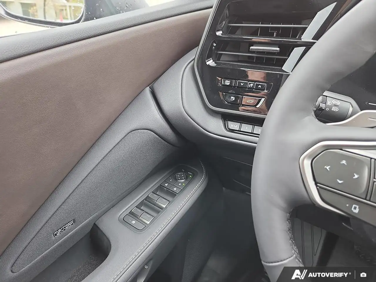 Lexus TX снимка Lexus TX