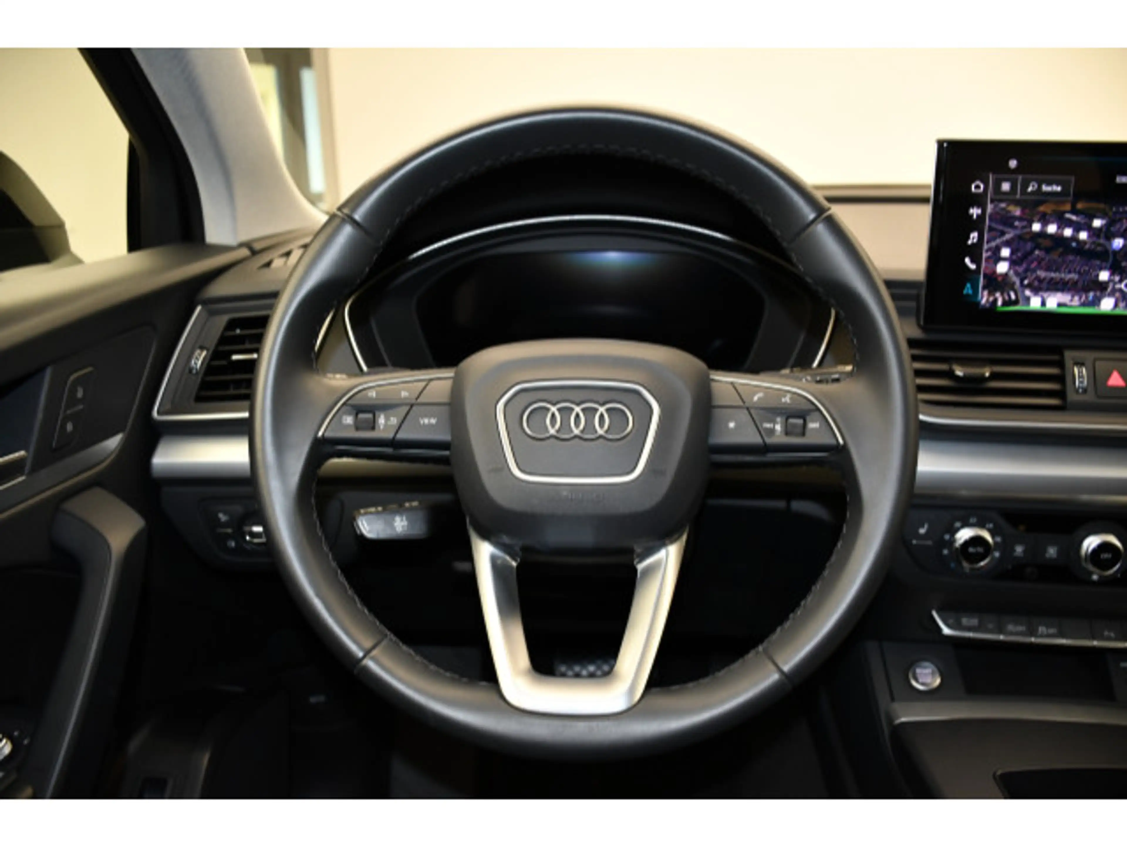 Audi Q5 40 TDI quattro S-tronic basis Navi/LED — photo 6