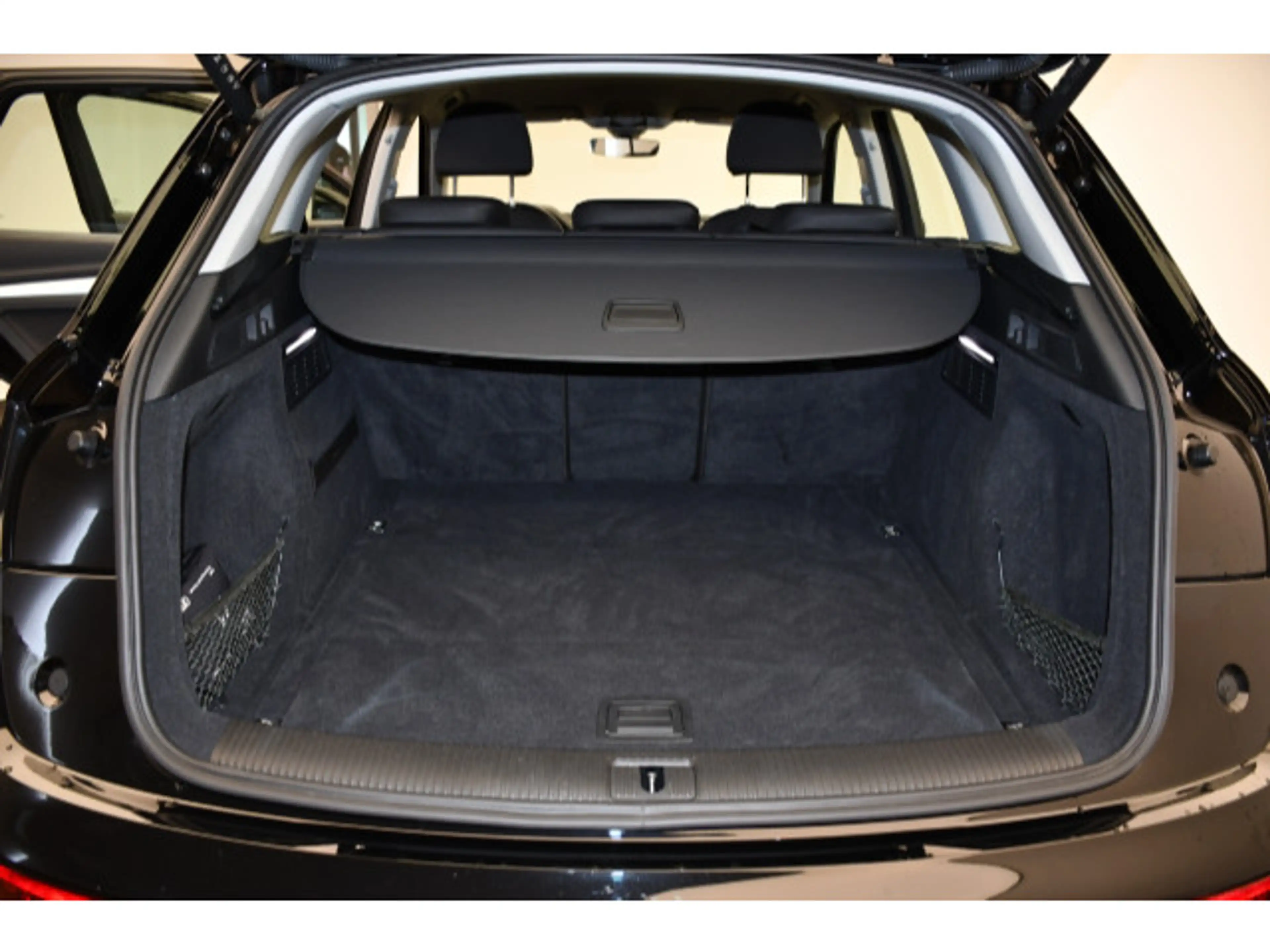 Audi Q5 40 TDI quattro S-tronic basis Navi/LED — photo 10