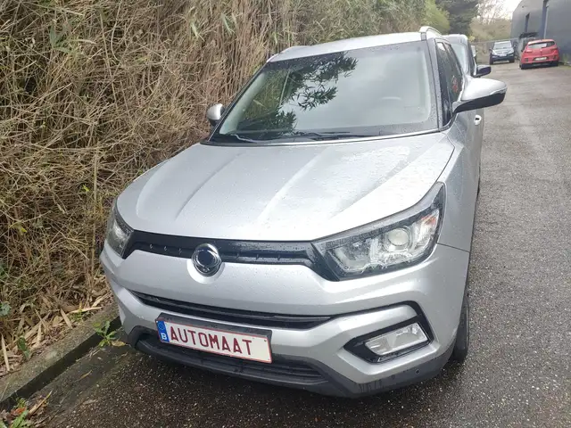 SsangYong Tivoli Tivoli 1.6i e-XGi 2WD Forward (EU6c)