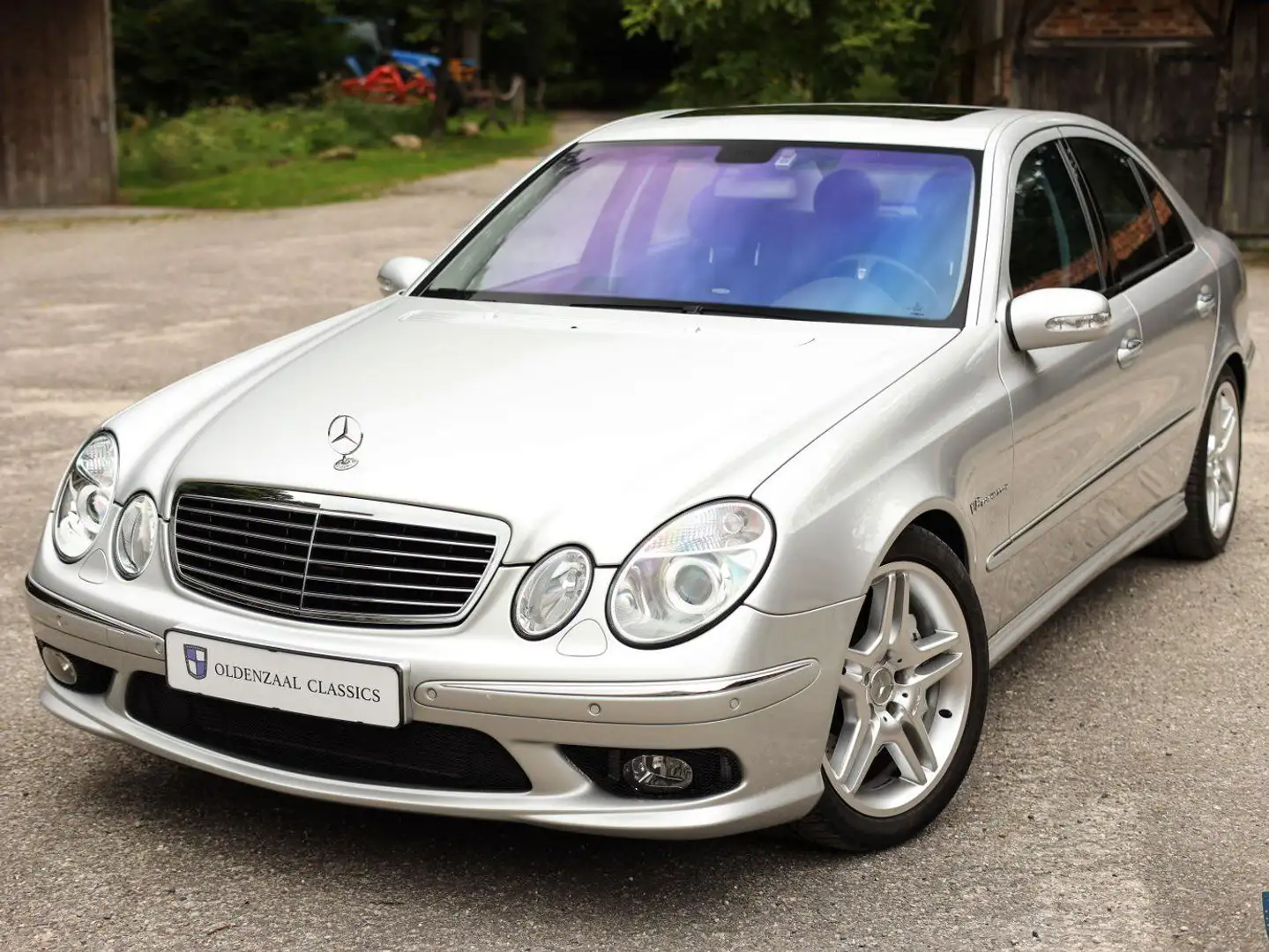 Mercedes-Benz E 55 AMG Zilver - 2