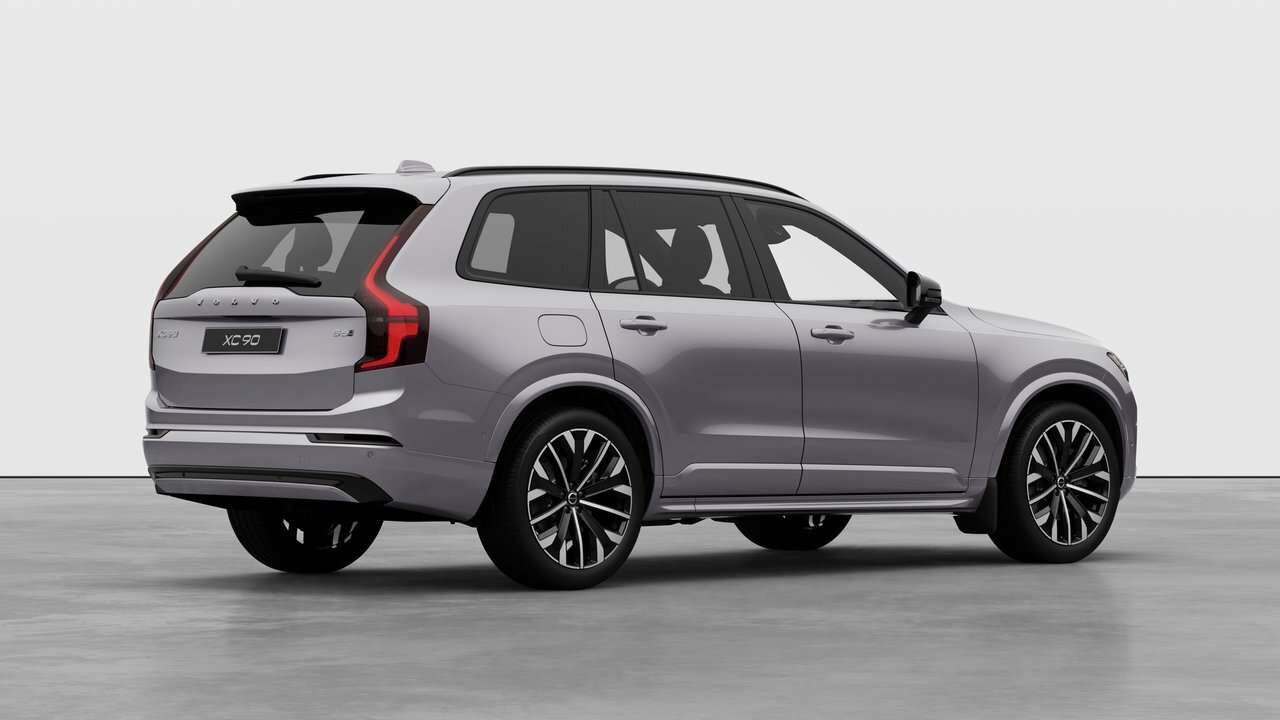 2026 Volvo XC90 Plus 7-Seater (Dark Theme) alt 4