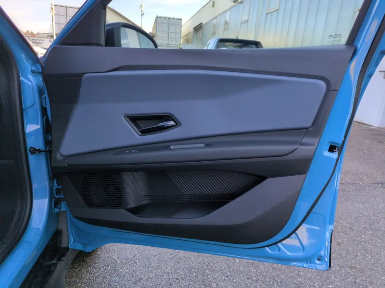 Nissan Micra 52kWh Evolve Navi HarmanKardon LED ACC Apple CarPl 14