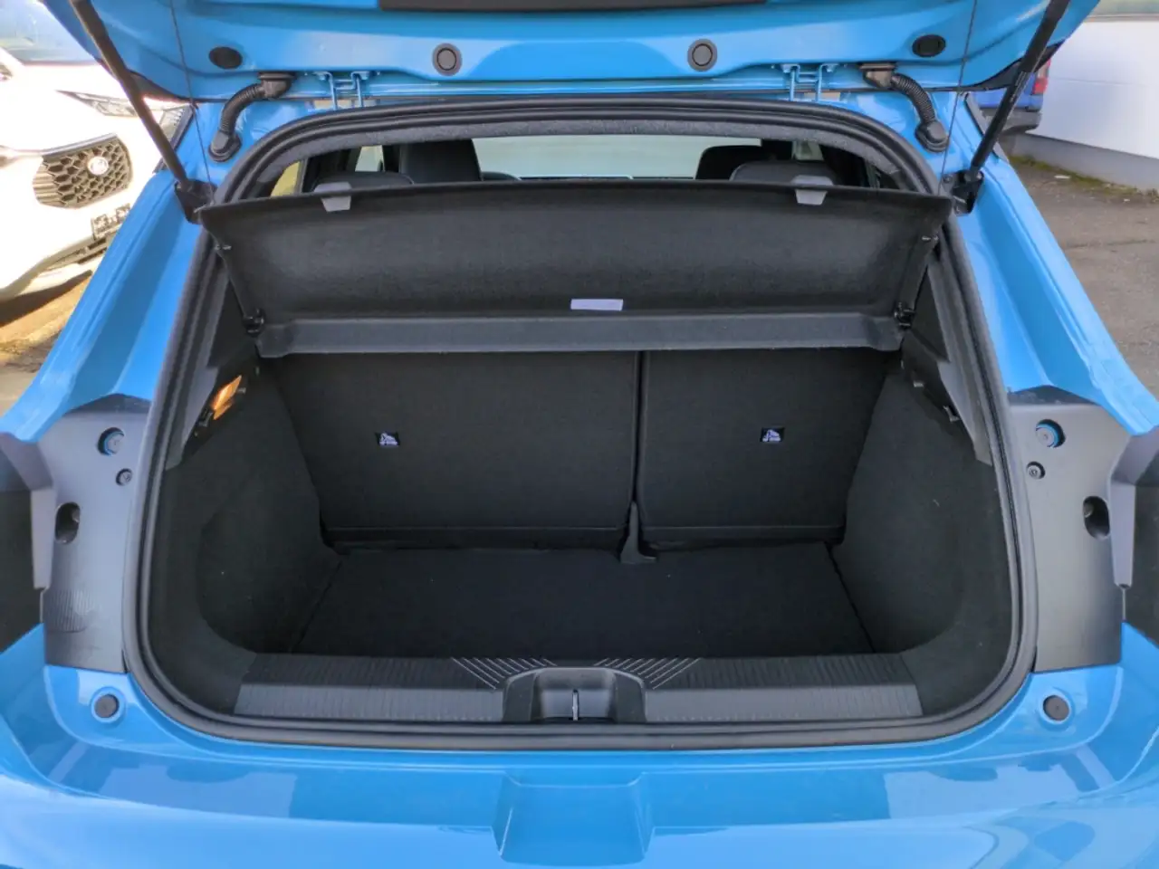 Nissan Micra 52kWh Evolve Navi HarmanKardon LED ACC Apple CarPl 7