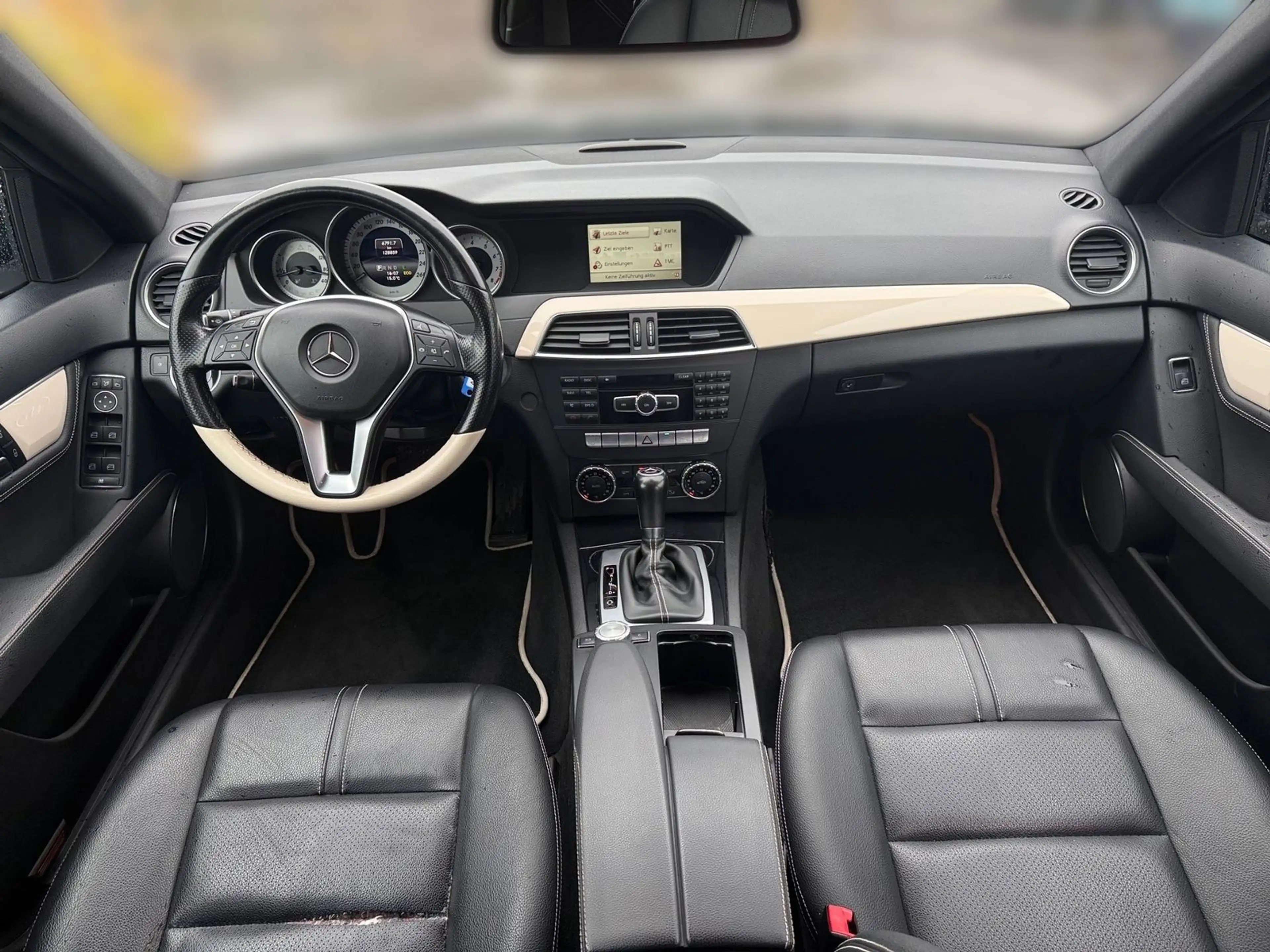 Mercedes-Benz C 200 C200 T-Modell CGI Classic Navi Tempomat Leder — photo 11