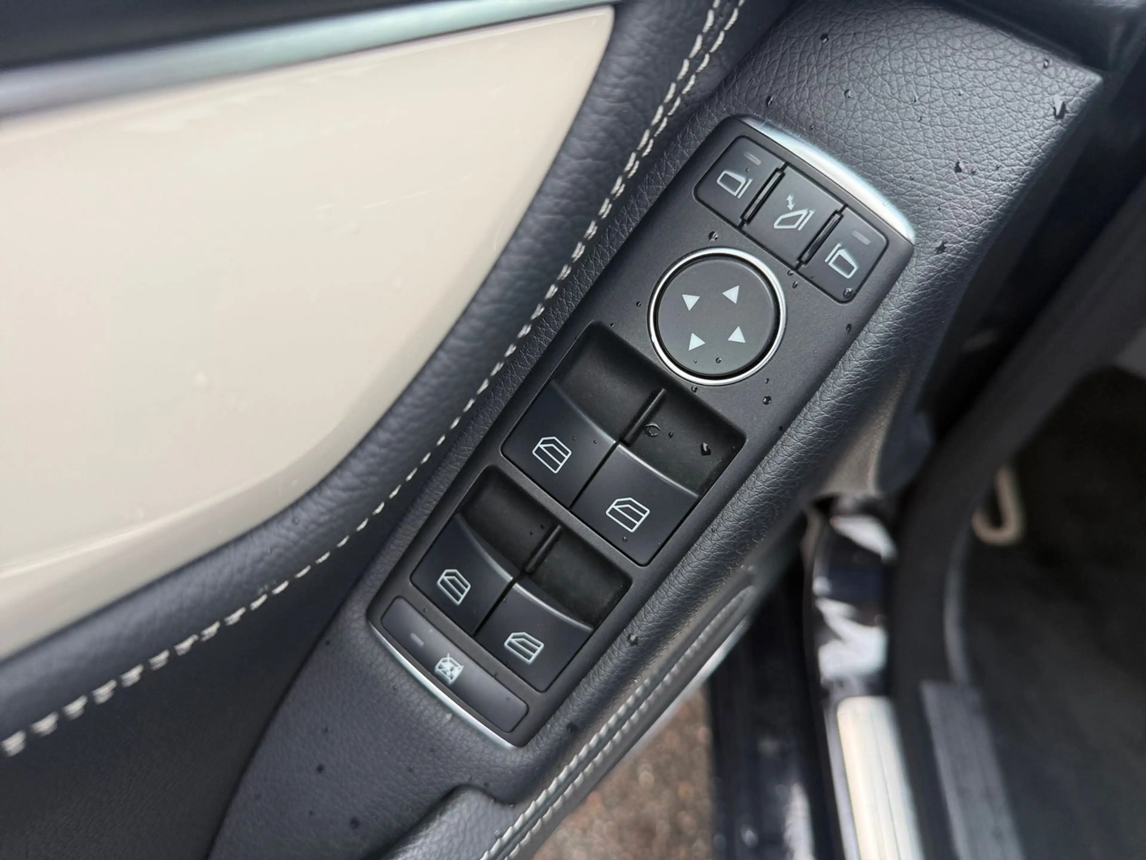 Mercedes-Benz C 200 C200 T-Modell CGI Classic Navi Tempomat Leder — photo 15