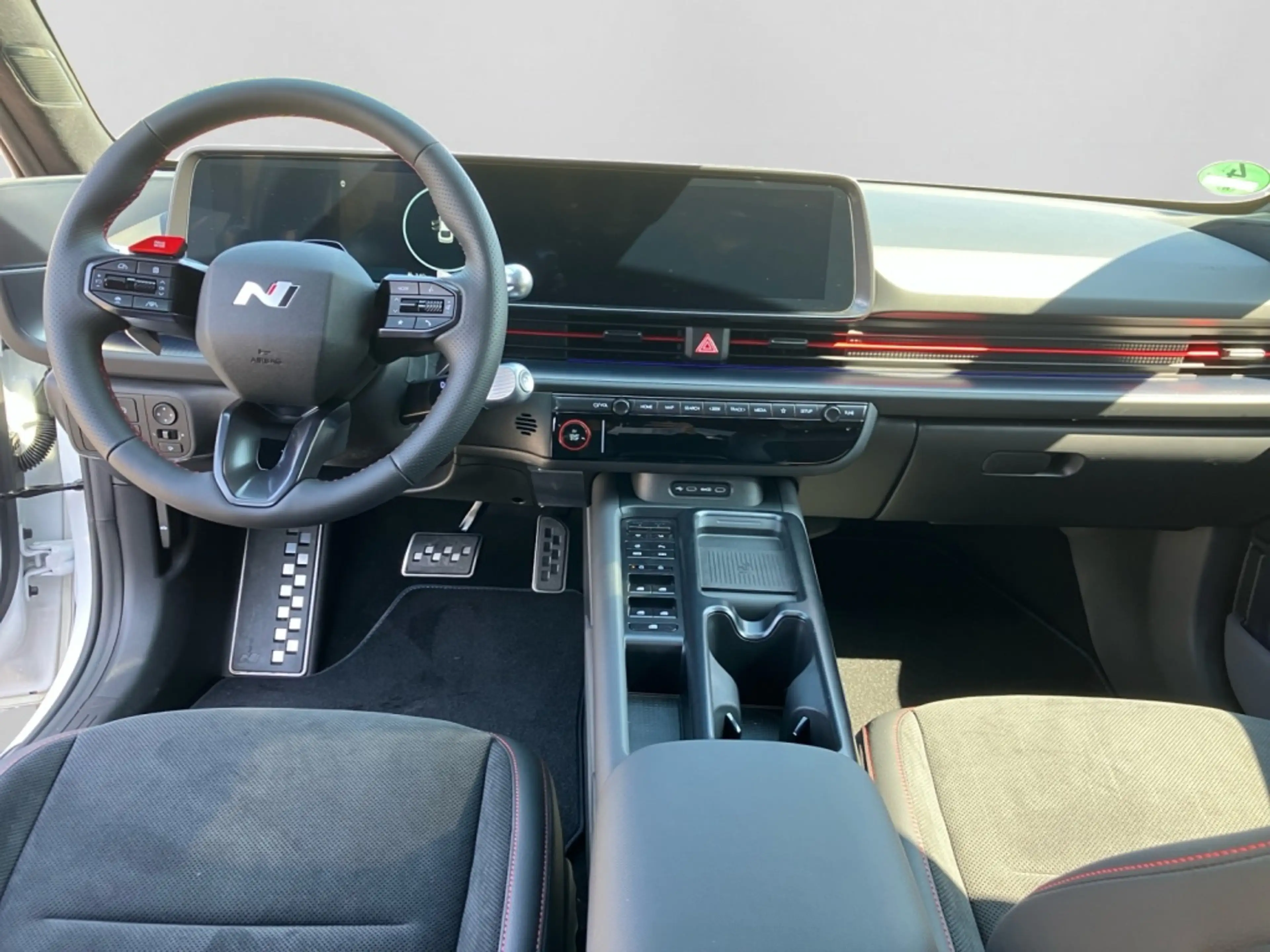 Hyundai IONIQ 6 FL 84 kWh 4WD N LINE X AMBIENTE|SHZ|360° — photo 11