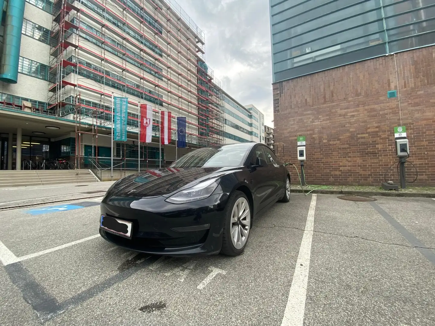 Tesla Model 3 Model 3 Long Range 75kWh Schwarz - 1