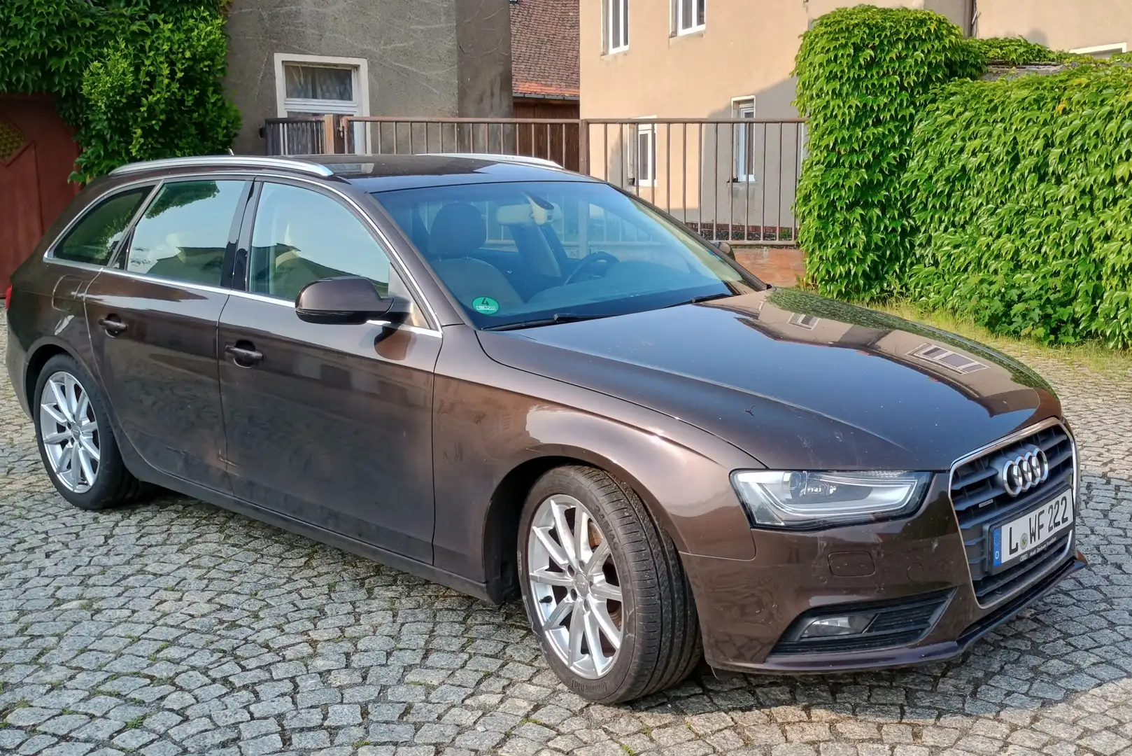 Audi A4 A4 Avant 2.0 TDI DPF quattro S tronic Ambition Braun - 1