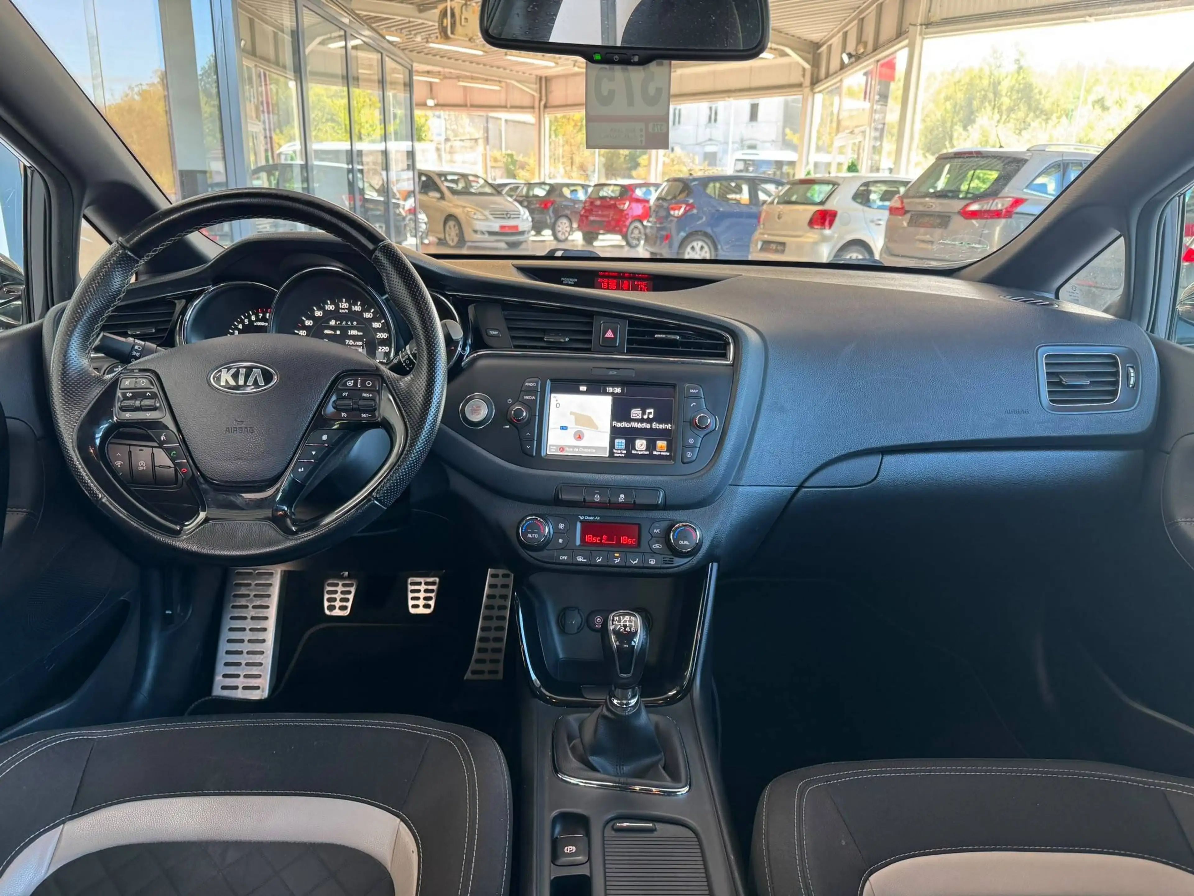 Kia Ceed / cee'd 🟩1.0 ESSENCE 120CV - GPS - AIRCO - CAMERA - CRUISE - GT LINE — photo 11