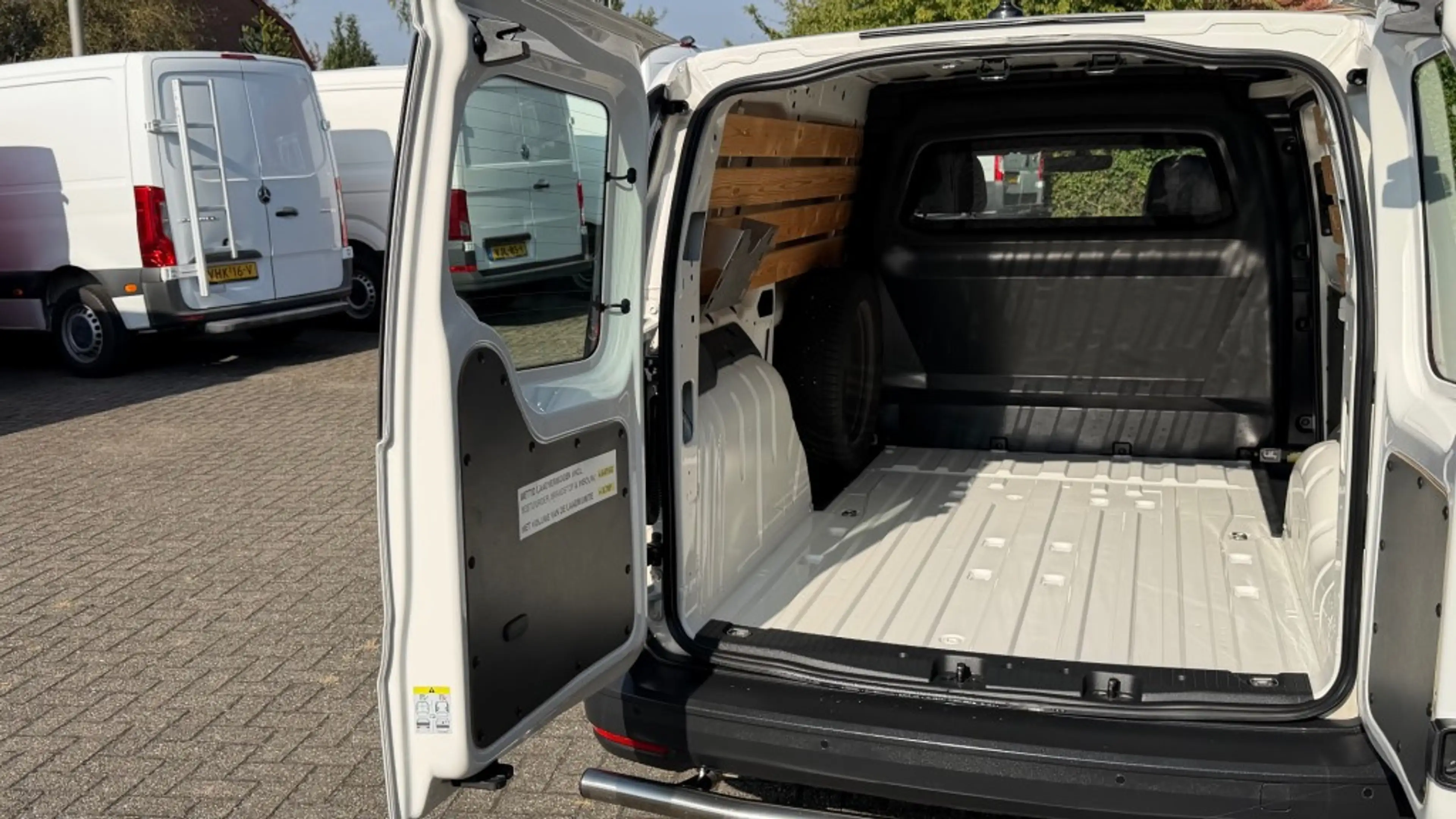 Volkswagen Caddy 1.5 TGI 96KW 131PK MAXI L2H1 EURO 6 AIRCO/ CRUISE — photo 12