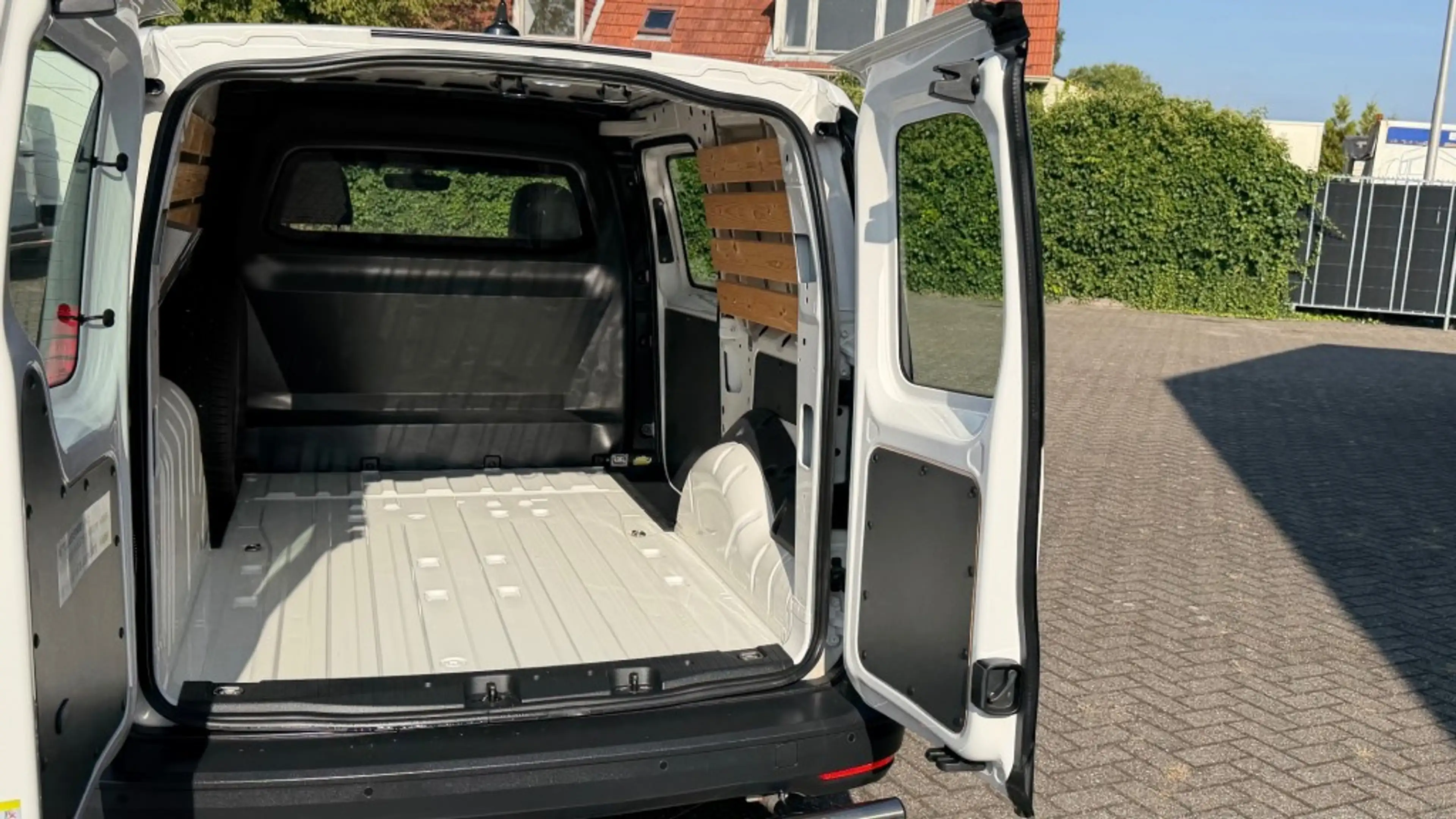 Volkswagen Caddy 1.5 TGI 96KW 131PK MAXI L2H1 EURO 6 AIRCO/ CRUISE — photo 13