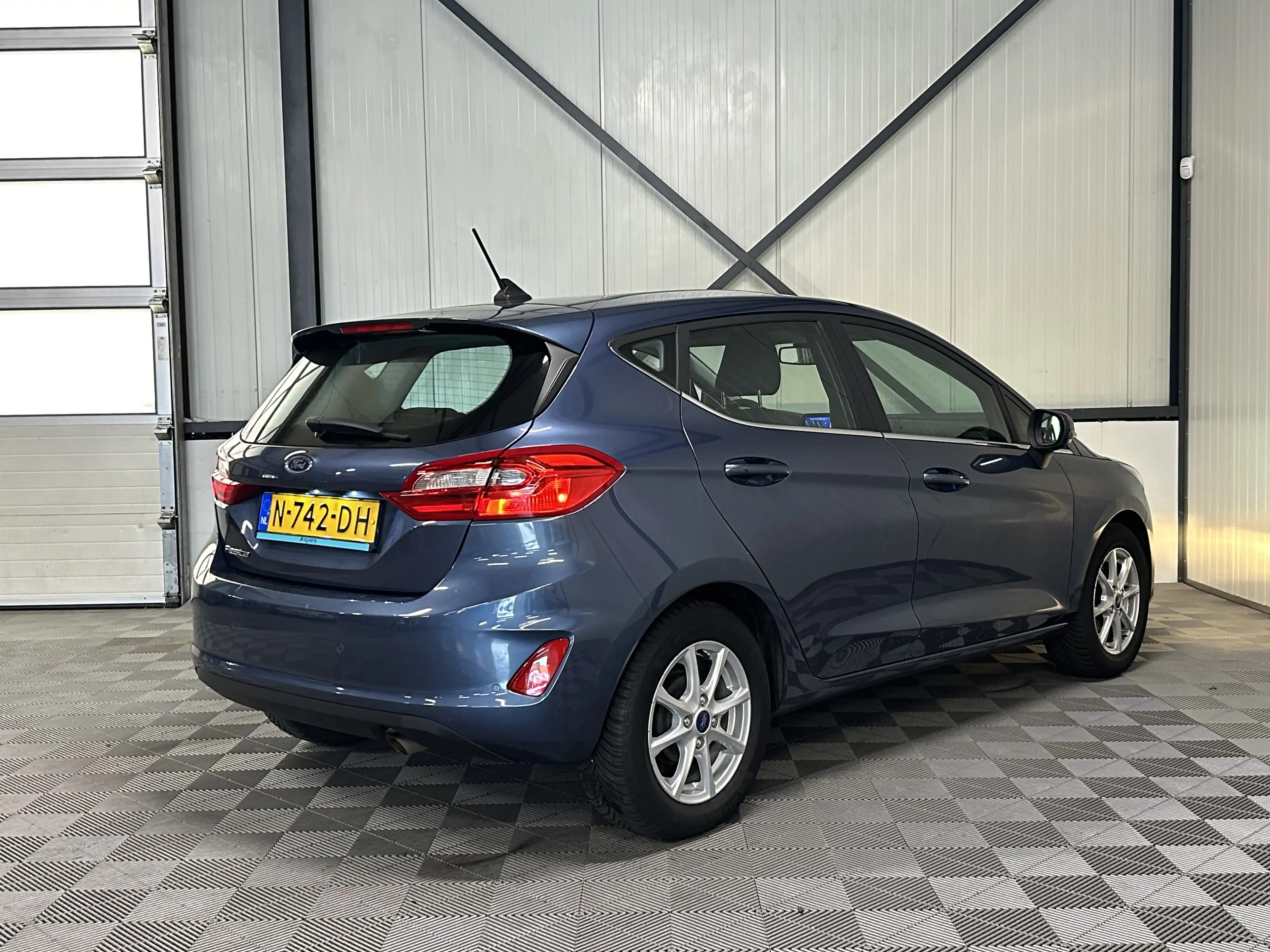 Ford Fiesta 1.0 EcoBoost | Titanium 5-Drs | Airco | Cruise | N — photo 2