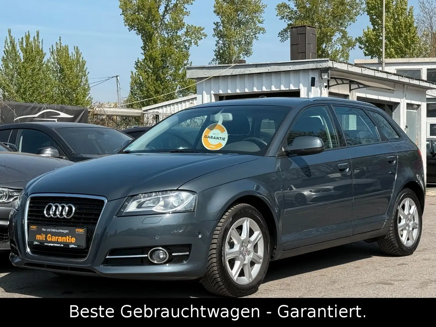 Audi A3 1.2 TFSI Ambition Sportback XENON * 1HD * TOP Grau - 2