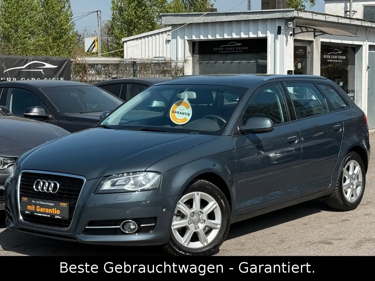 Audi A3 1.2 TFSI Ambition Sportback XENON * 1HD * TOP Grau - 1