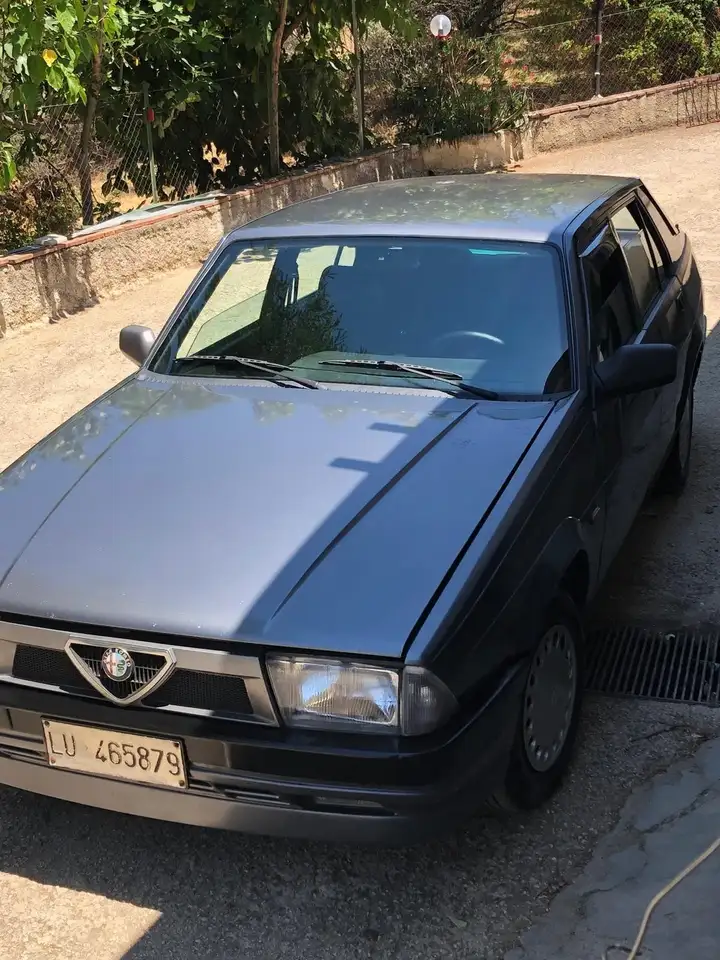Alfa Romeo 75 1.6, foto 8