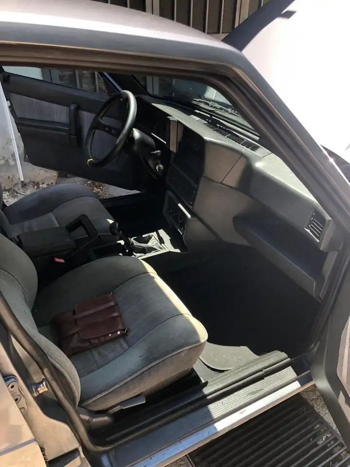 Alfa Romeo 75 1.6, foto 9