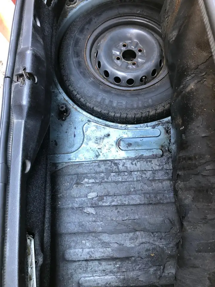 Alfa Romeo 75 1.6, foto 10