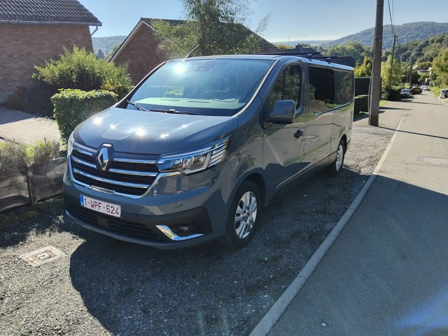 Renault Trafic 2.0 dCi 30 L2H1 Confort EDC (EU6d) Šedá - 1
