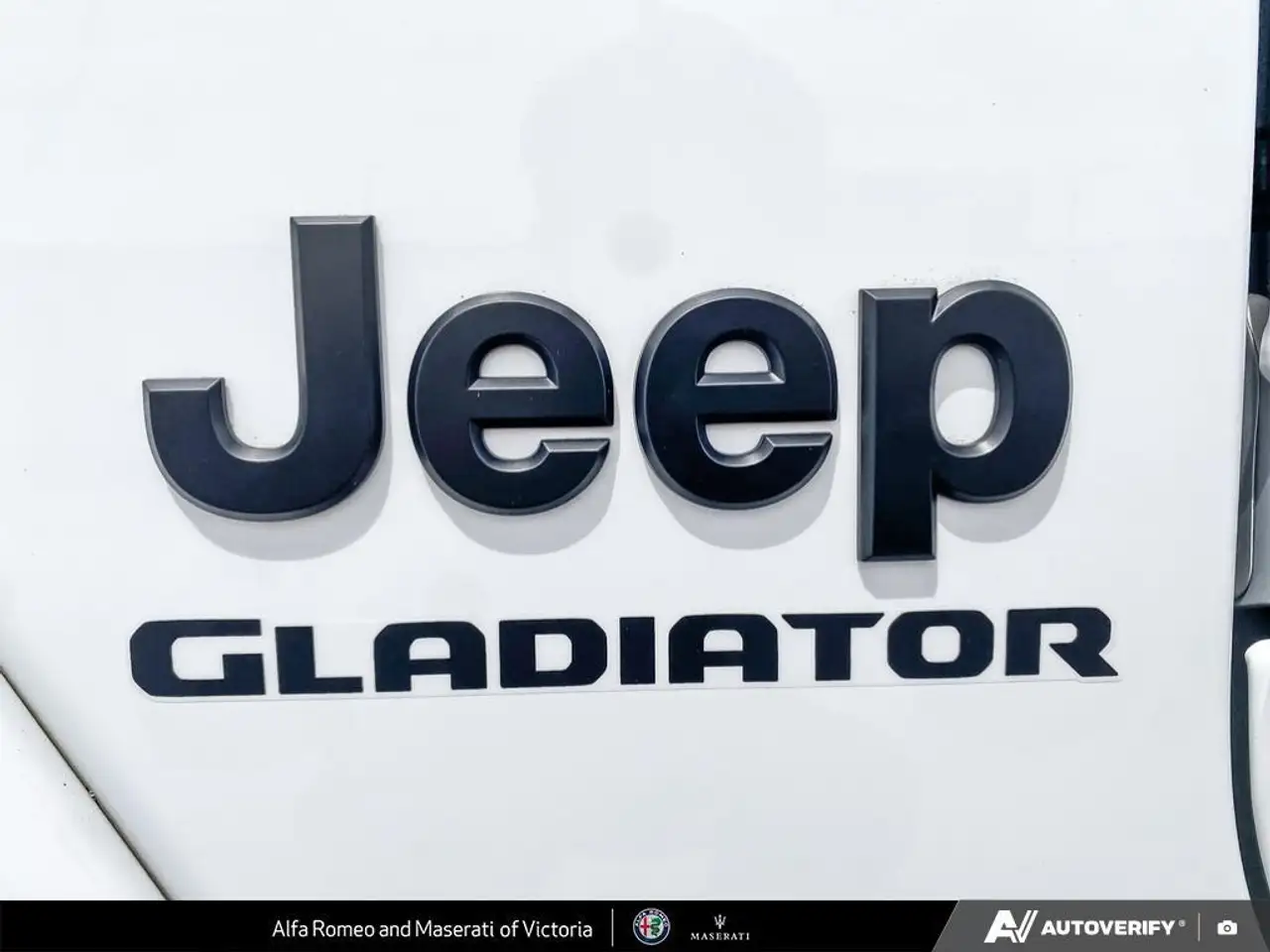 Jeep Gladiator снимка Jeep Gladiator