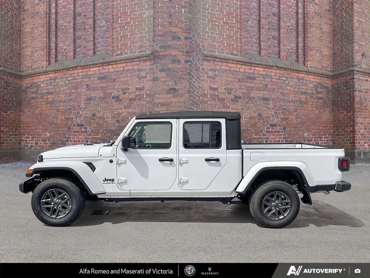Jeep Gladiator снимка Jeep Gladiator