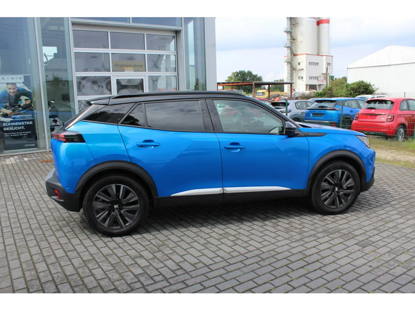 Peugeot e-2008 GT Pack SHZ Navigation Panoramadach Blau - 2