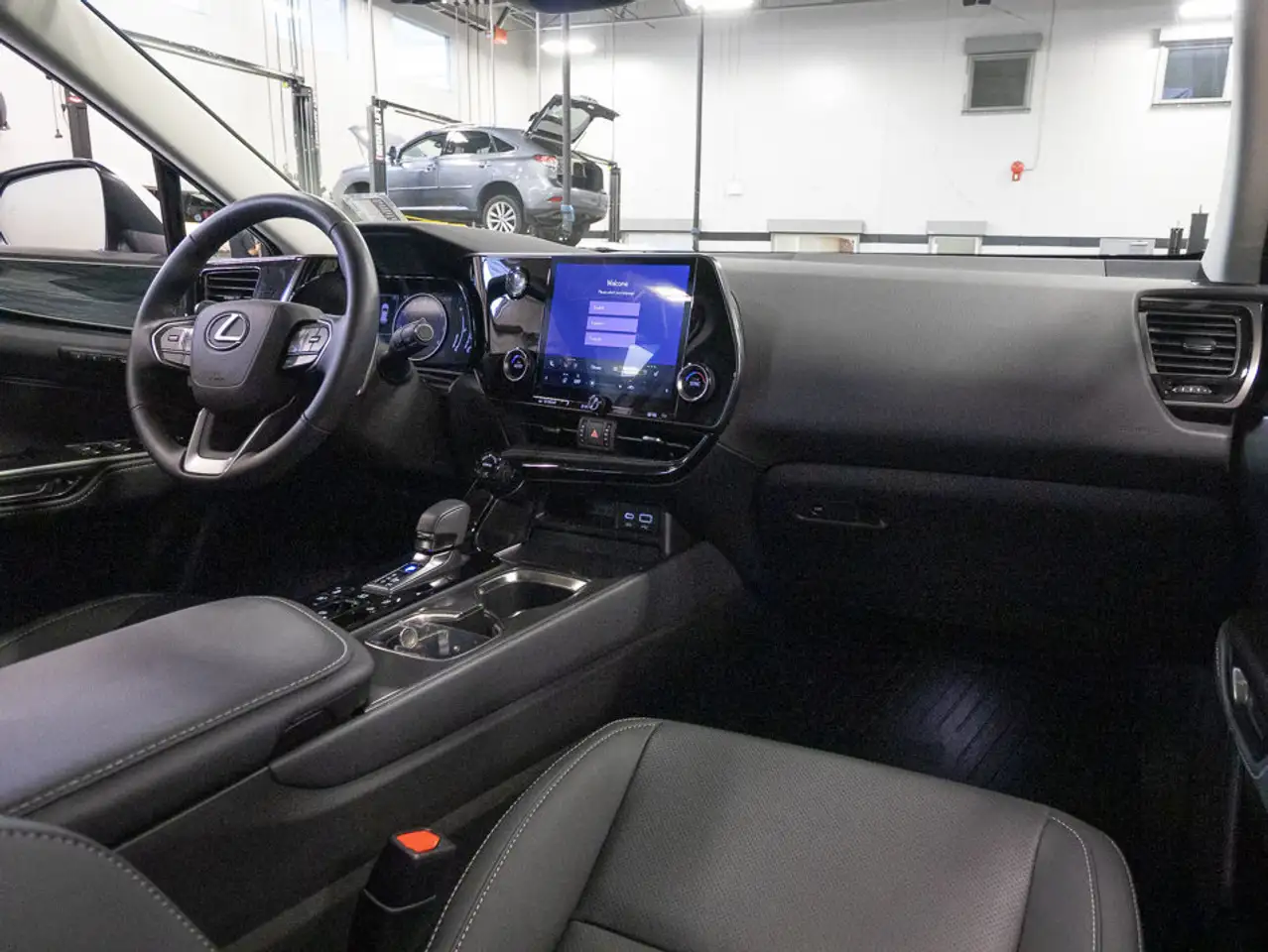 Lexus NX снимка Lexus NX