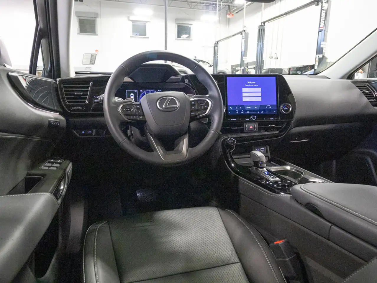 Lexus NX снимка Lexus NX