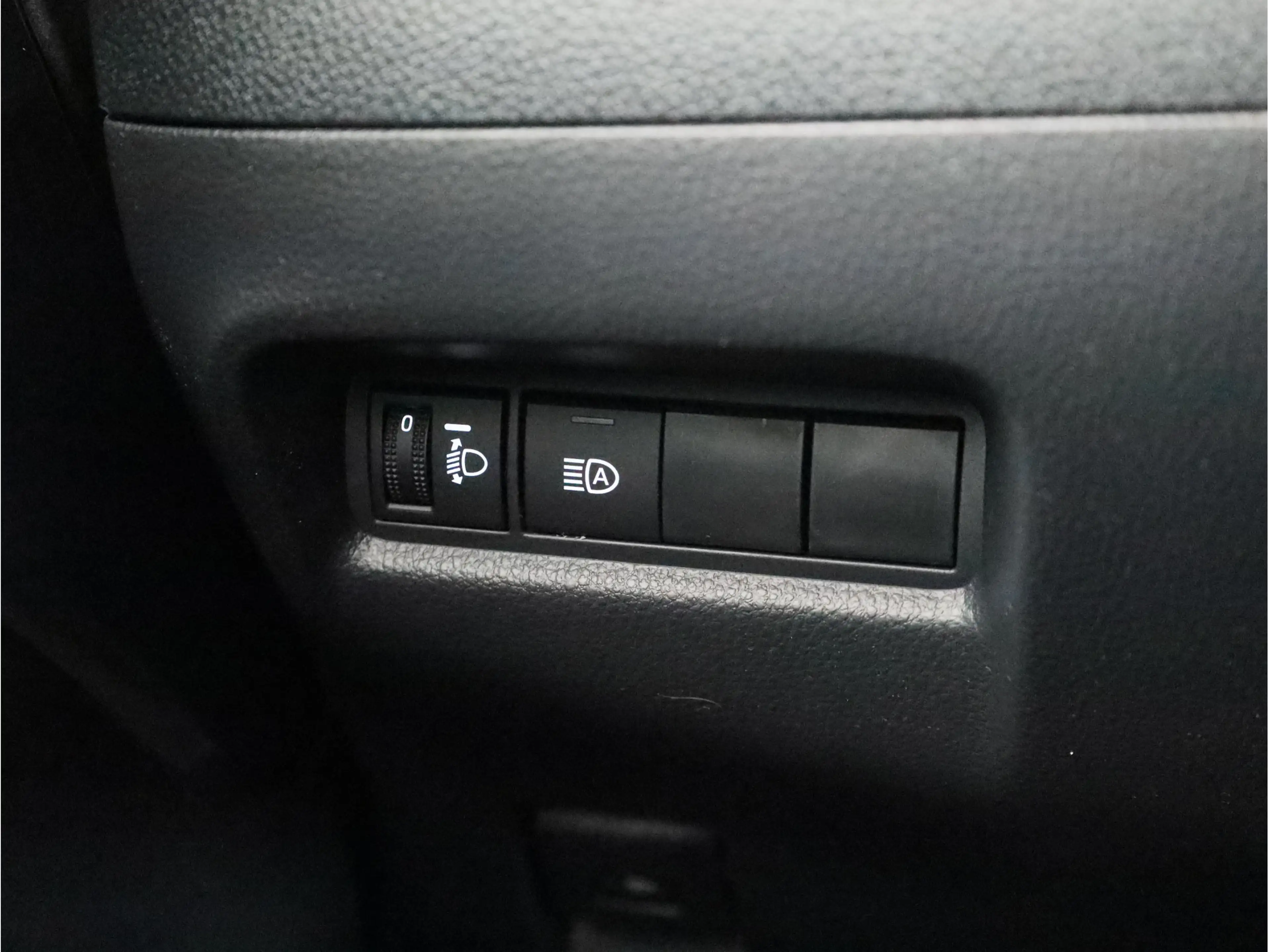 Toyota Aygo X Hybrid 115 play Actie — photo 8