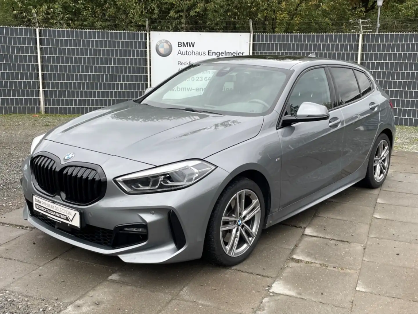 BMW 118 i MSport el. Panorama Navi LED SHZ DAB-Tuner Gris - 1