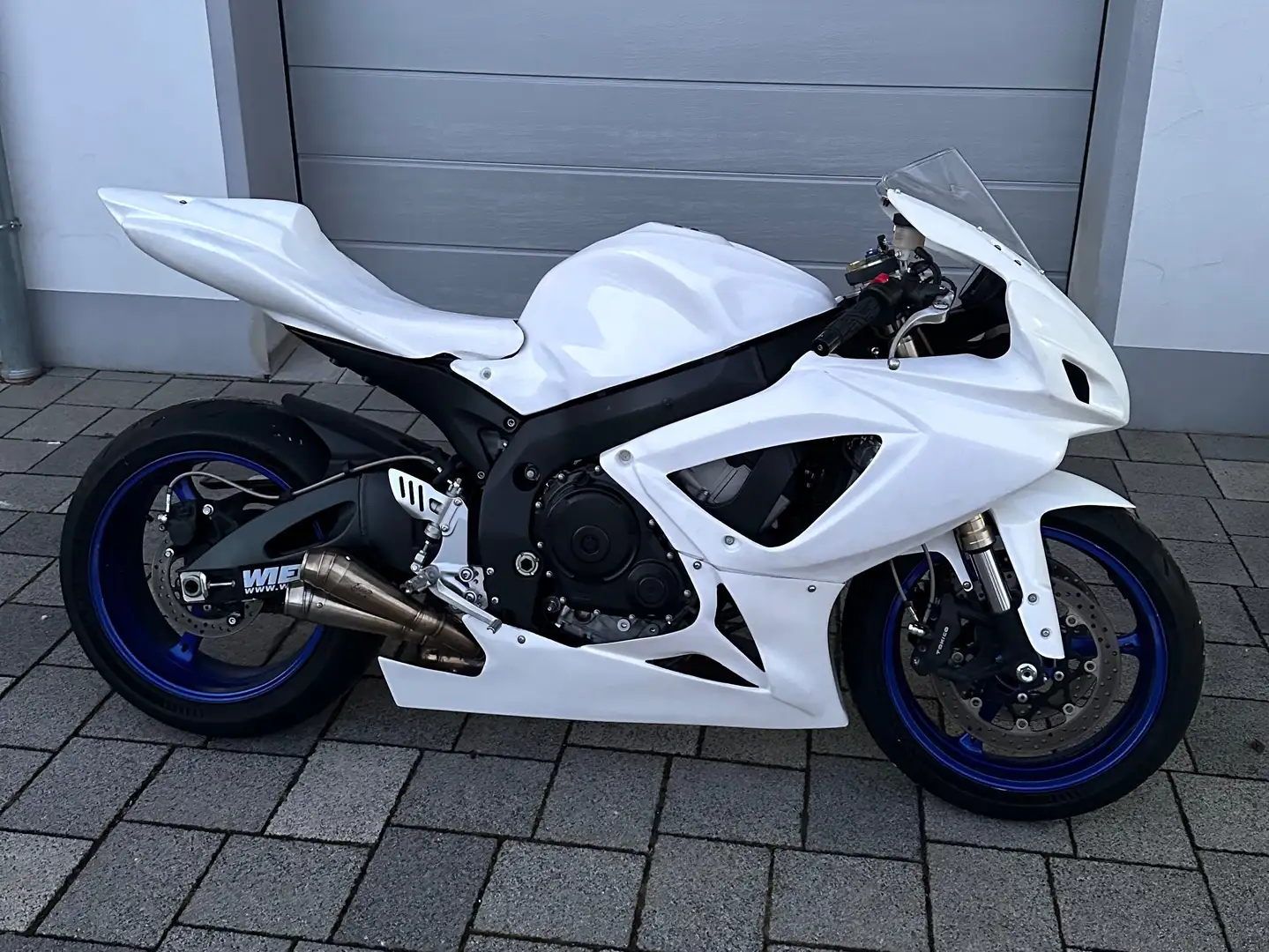 Suzuki GSX-R 600 Rennstrecken Umbau / Straßenverkleidung dabei - 1