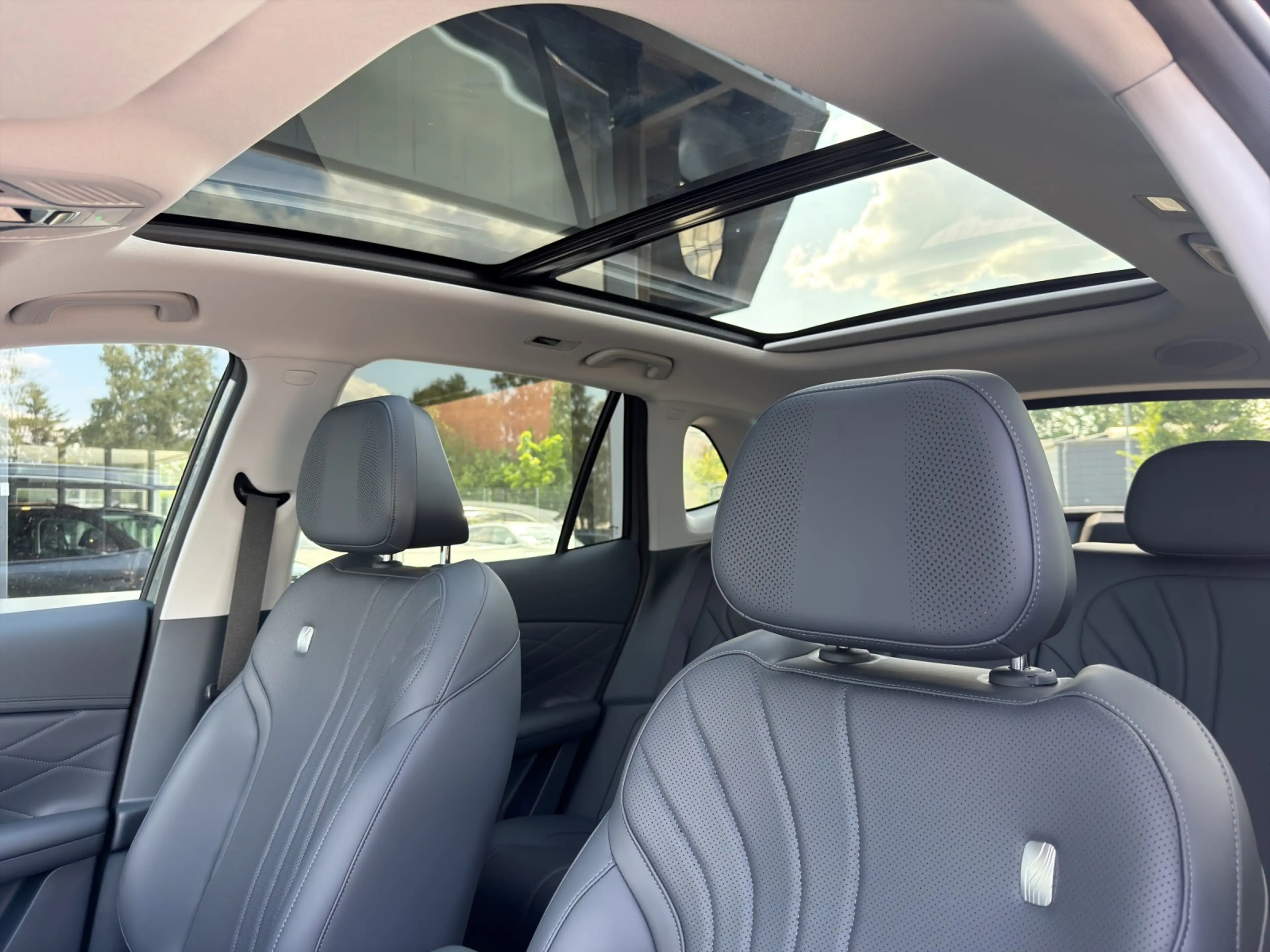 Geely Starray EM-i Max+ — photo 14