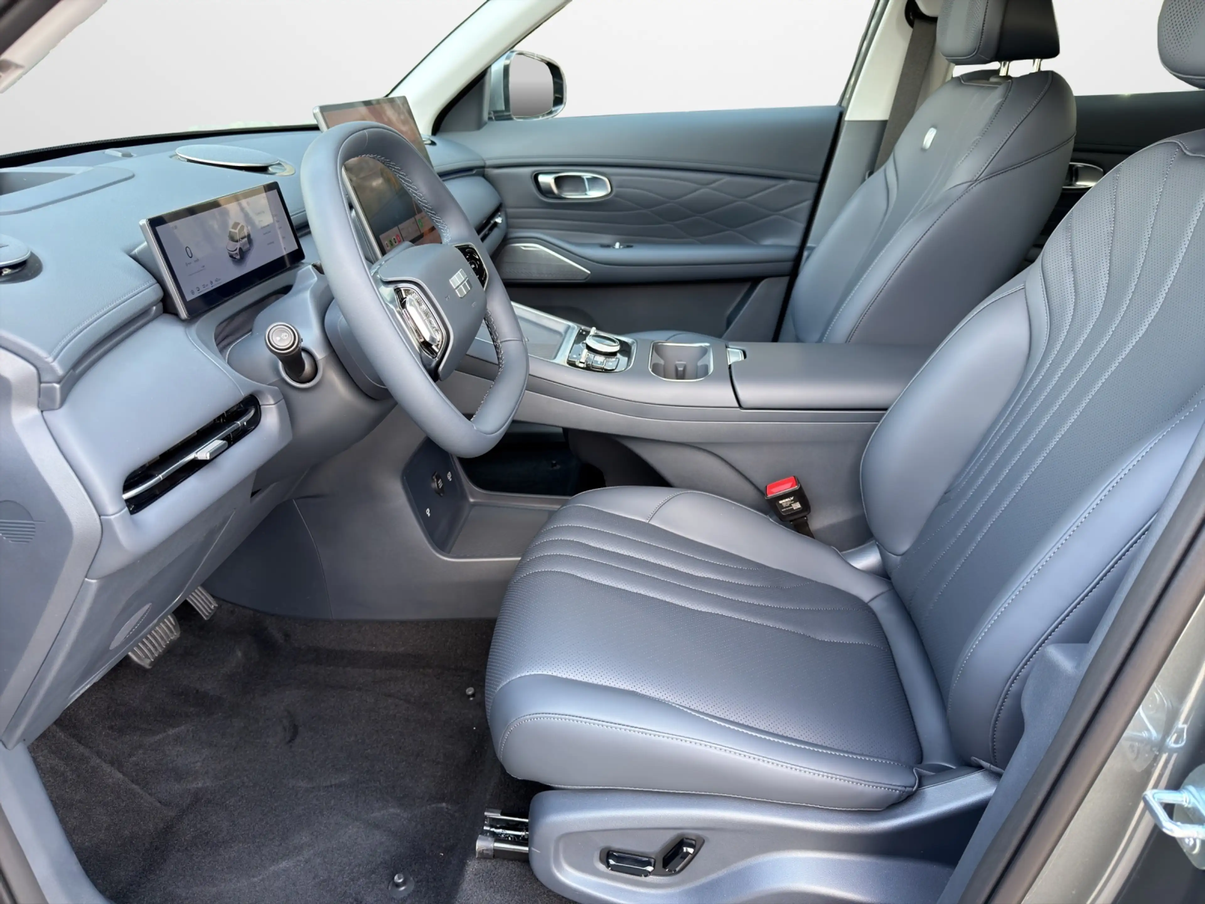 Geely Starray EM-i Max+ — photo 7