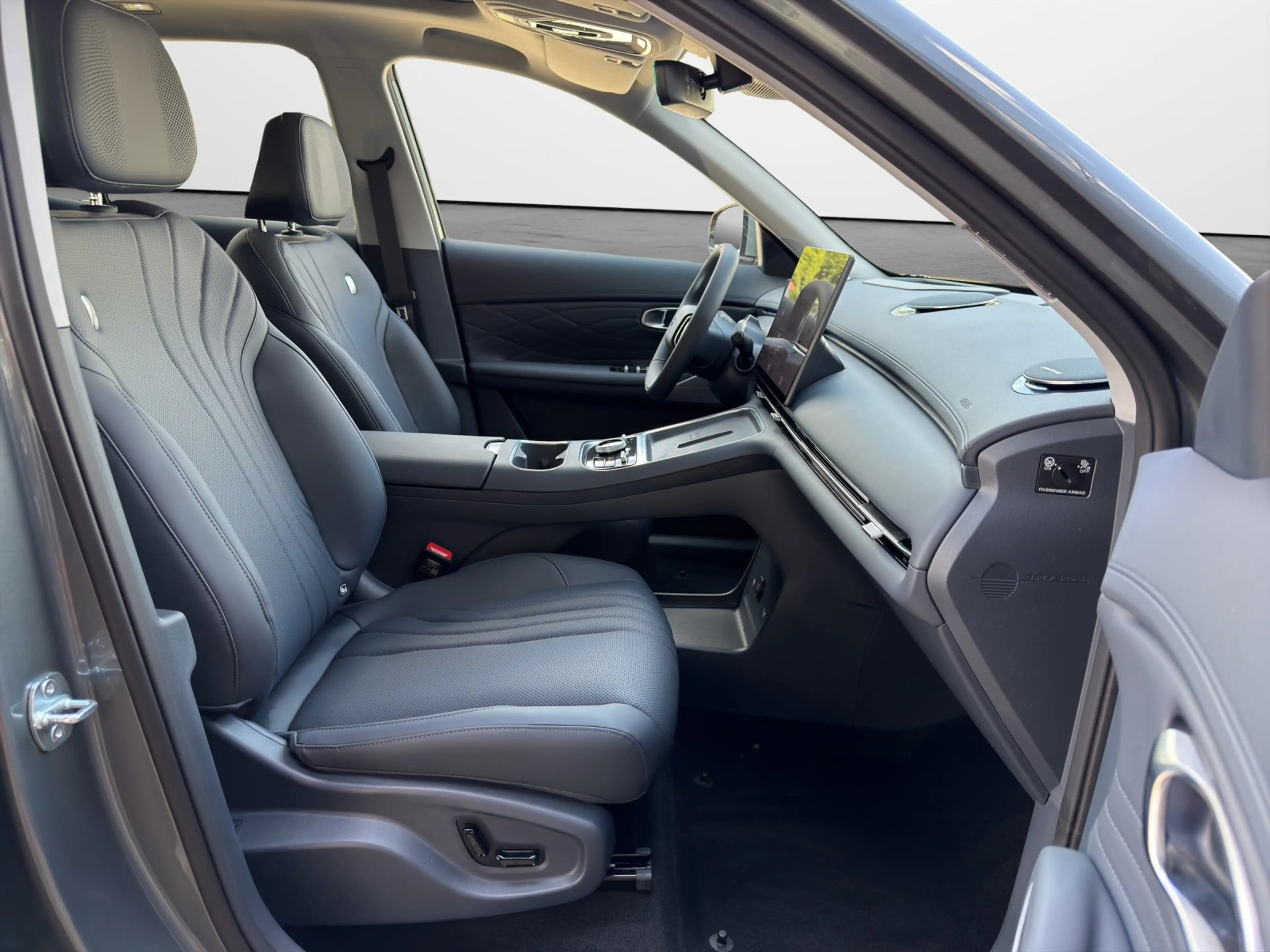 Geely Starray EM-i Max+ — photo 13
