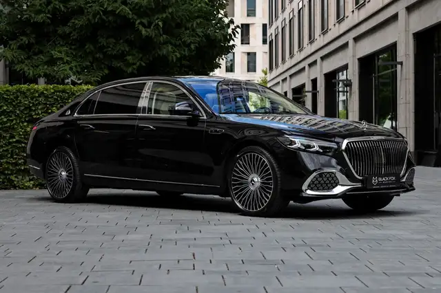 Mercedes-Benz S-Class view 6