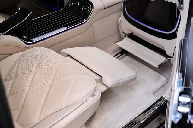 Mercedes-Benz S-Class view 15